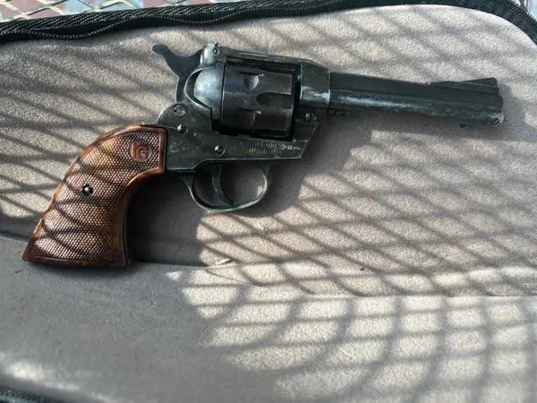 ROHM- HIGHNOON cal.22 revolver