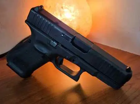 GLOCK 19 GEN5 Optics Ready