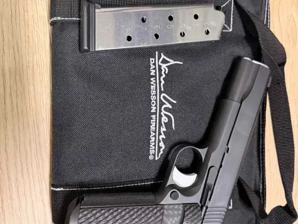 Trade: Dan Wesson Valor 1911 45acp