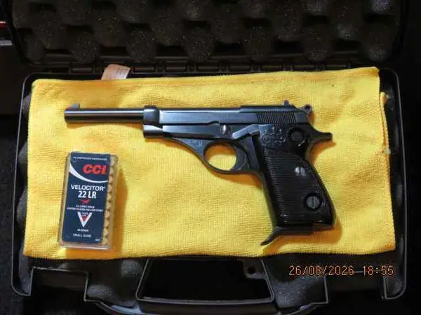 Beretta Model 72 Target Pistol 1975