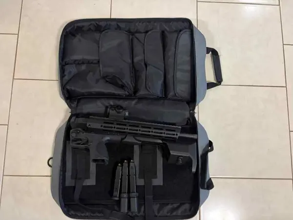 Smith and Wesson FPC with Romeo Red Dot (9MM)