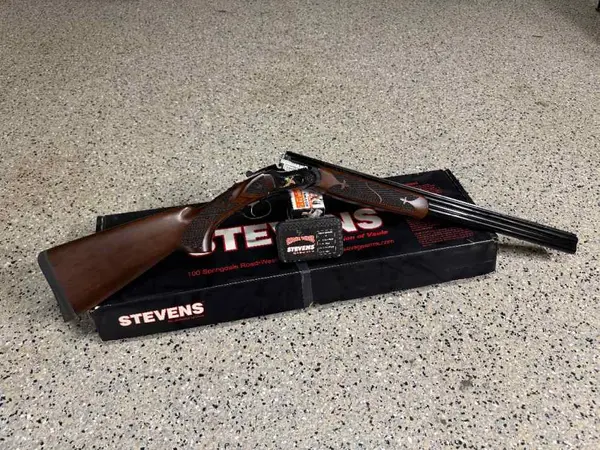 Stevens 512 Goldwing 20ga 26” barrels 3” chamber