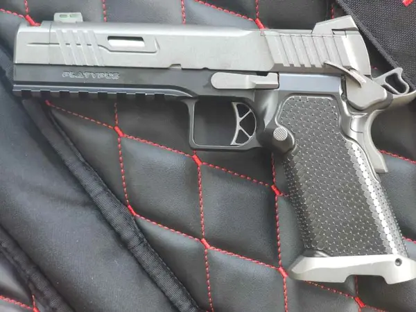 Stealth Arms 1911 Platypus Comped