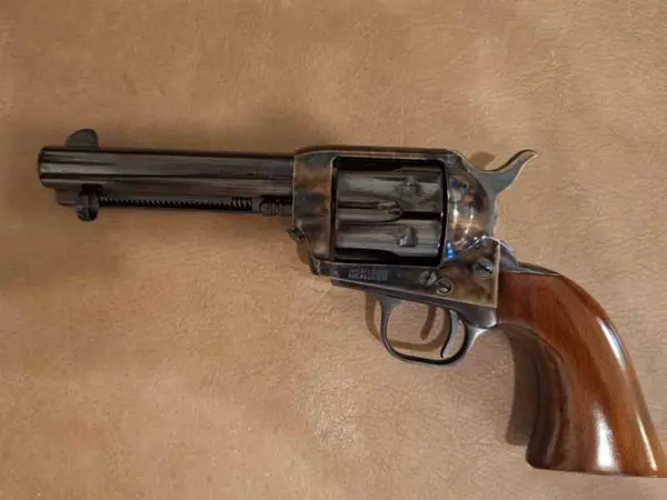 Cimarron 357 magnum SAA with ammo