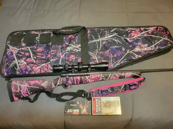 Mossberg Patriot 243 Muddy Girl