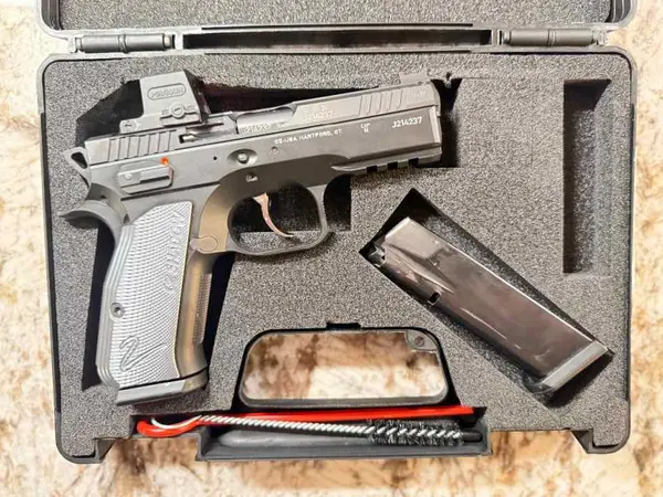Cz Shadow 2 carry