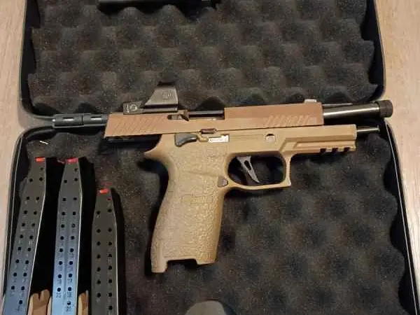 Sig Sauer M17 9mm w/ threaded barrel