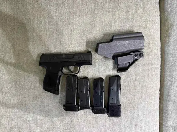 Sig P365, Holster and 5 mags