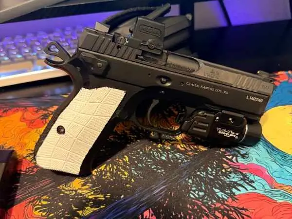 WTT/WTS CZ Shadow 2 carry with extras