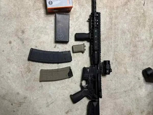 LWRC International M6IC IC-DI in 5.56 NATO