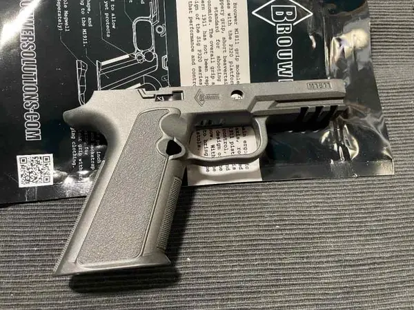 Brouwer M1811 frame for Sig P320 FS/FT