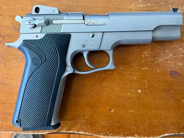 Smith & Wesson 4506 1987 (like new)