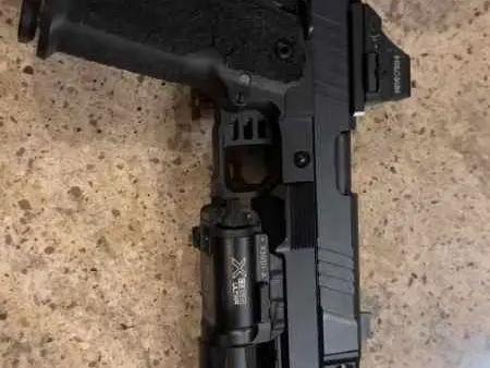 MAC 9 2011