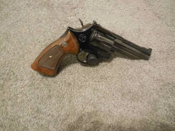 Llama Commanche 357 Mag