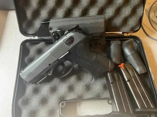 Beretta PX4 Compact carry 2