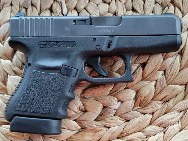 Glock 36, 6 mags