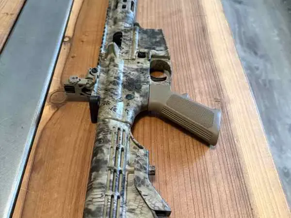 Smith& Wesson M&P AR 15-22 Magpul camo