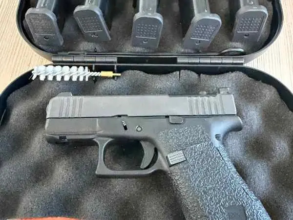 Glock 43x w night sights and 5 S15 mags!