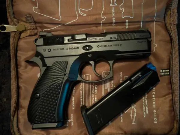 CZ 75 P01 Compact FS