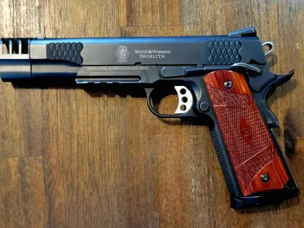 Smith Wesson 1911 E-Series Accessory Rail SW1911TA