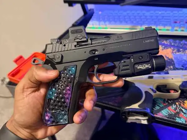 WTT/WTS CZ Shadow 2 carry with extras