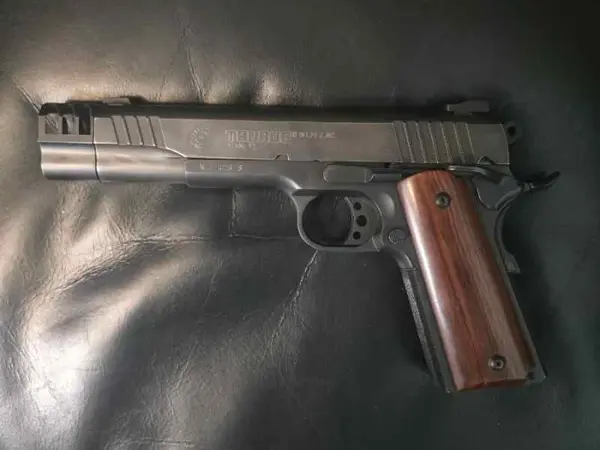 Taurus PT 1911