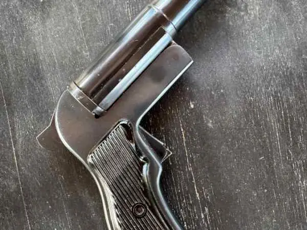 EAST GERMAN FLARE PISTOL