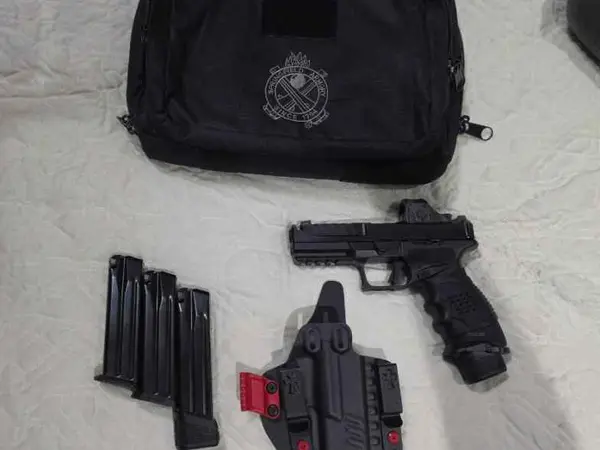 New Springfield Echelon Comp with extras