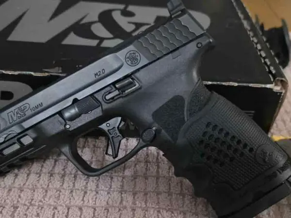 Smith & Wesson 2.0 10MM