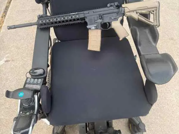 SMITH & WESSON