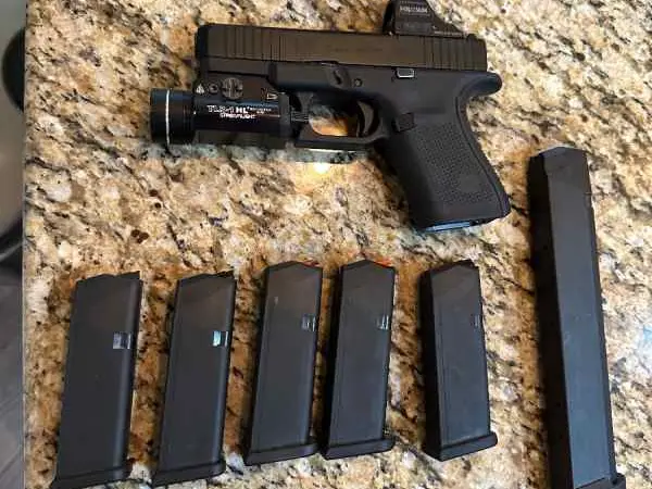 Glock 19 Gen 5 Mos “Tricked out”