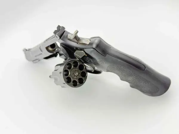 S&W Performance Center 327 M&P R8 .357 Mag 5”