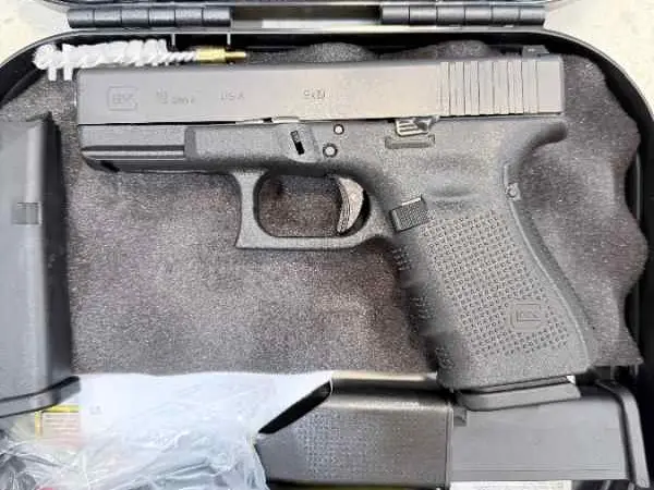 Glock 19 Gen 4 - Never Fired