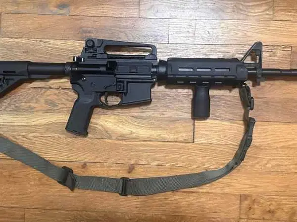 AR W/FRT