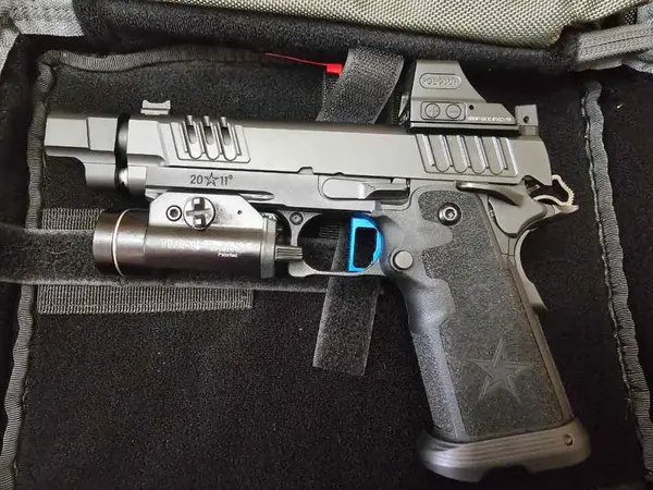 Like New STACCATO P 2011 OPTIC READY 9mm 3 mag