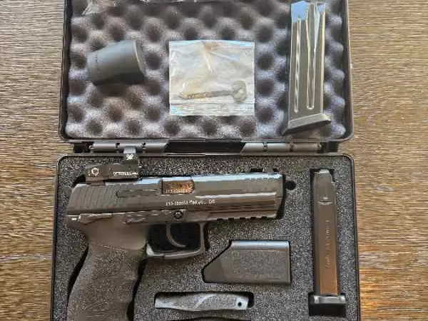 HK P30L 9mm w/red dot