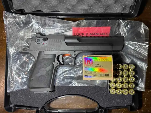 Magnum Research Desert Eagle 50 AE W/ Ammo