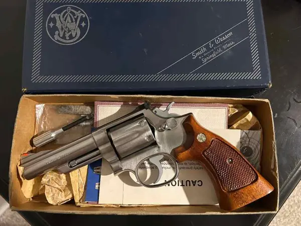 Smith and Wesson Model 66 P&R Like New