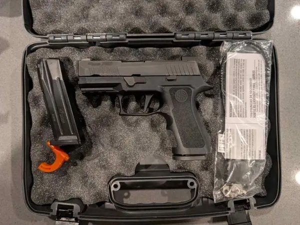 Unfired-Sig Sauer p320 XCompact 9mm