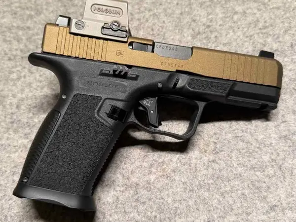 Custom Glock 19 Gen 5 – Nomad Frame / Holosun 509T