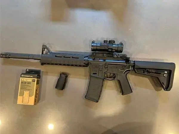 COLT LE6920 AR15 MAGPULL SLIM EDITION