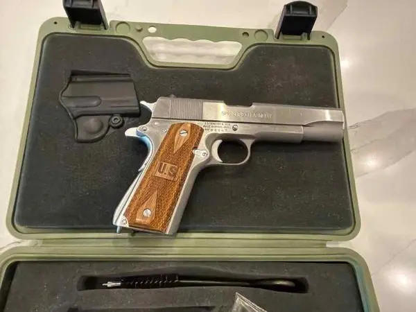 Springfield Armory 1911 Mil-Spec stainless 45