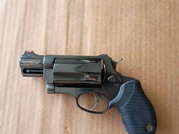 Taurus Judge Public Defender .45 Colt/.410 Revolve