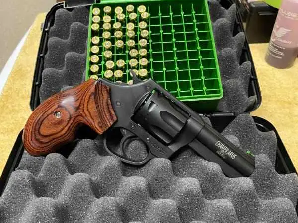 Charter Arms Professional 32H&R Magnum