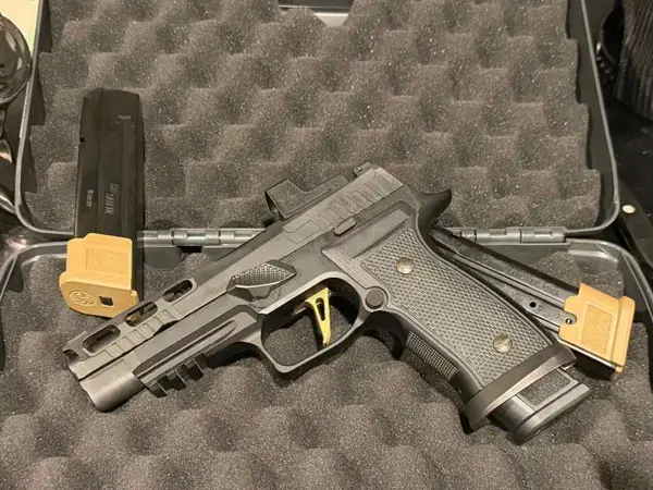 Sig suar 320 axg pro cut 9mm
