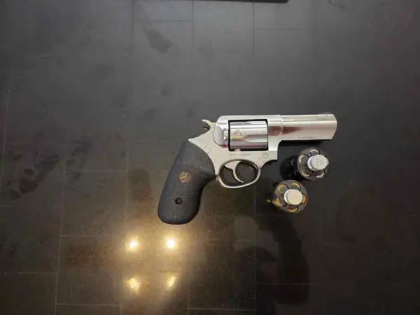 Ruger Sp01 357