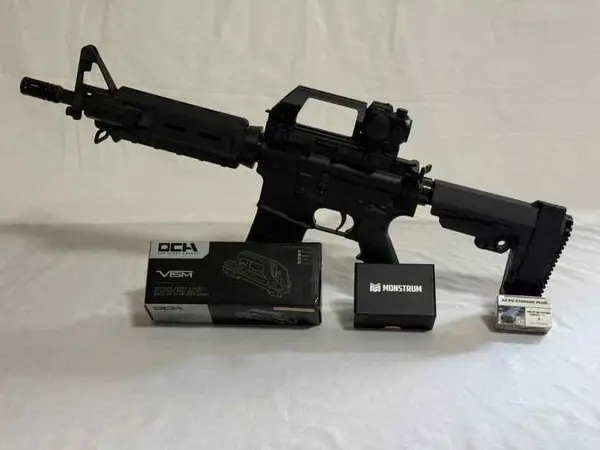 AR-15 Pistol 5.56 NATO SBA arm brace & accessories