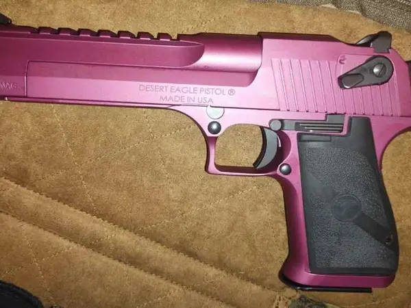 Desert Eagle .44 Magnum Black Cherry Unfired