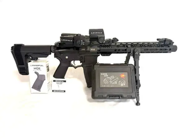 AR-15 .300 Blackout 10.5” Pistol Leupold optic set