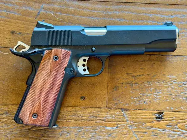 RIA 1911, cerakoted, wilson parts